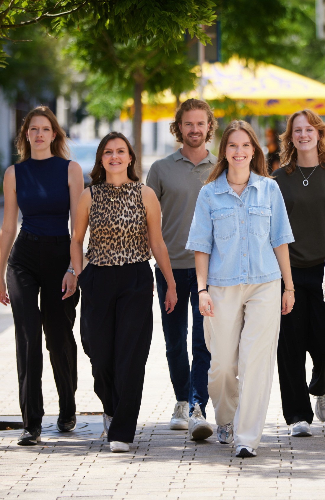 deel van het team buiten